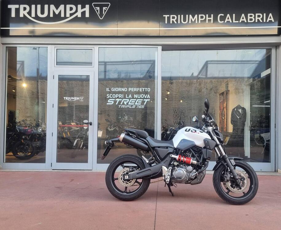 Yamaha MT-03 (2006 - 14) (2)