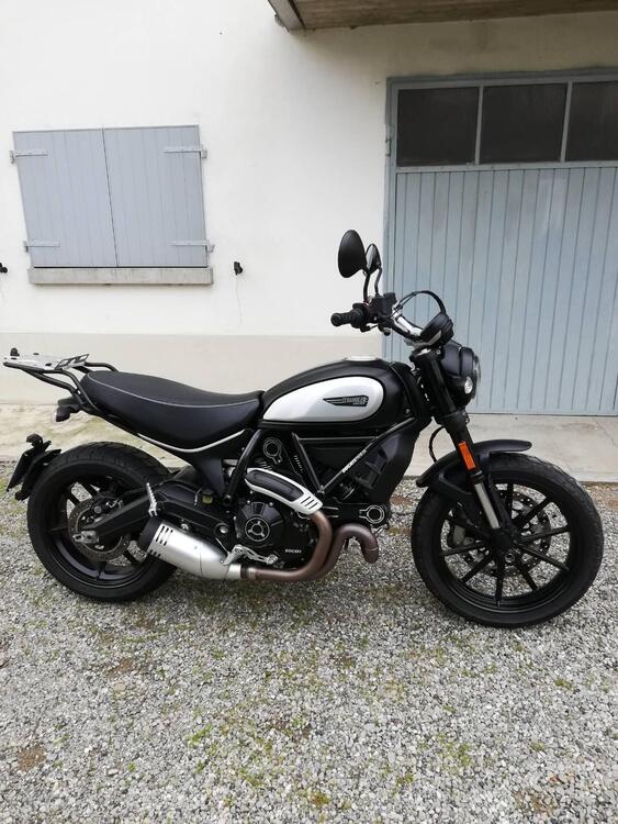 Ducati Scrambler 800 Icon Dark (2021 - 22)