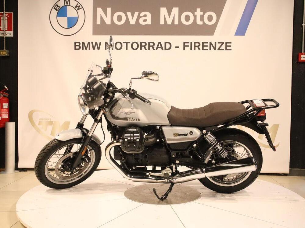 Moto Guzzi V7 850 Stone Special Abs (2021)