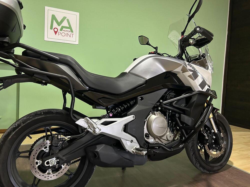 CFMOTO 650MT (2021 - 24) (4)