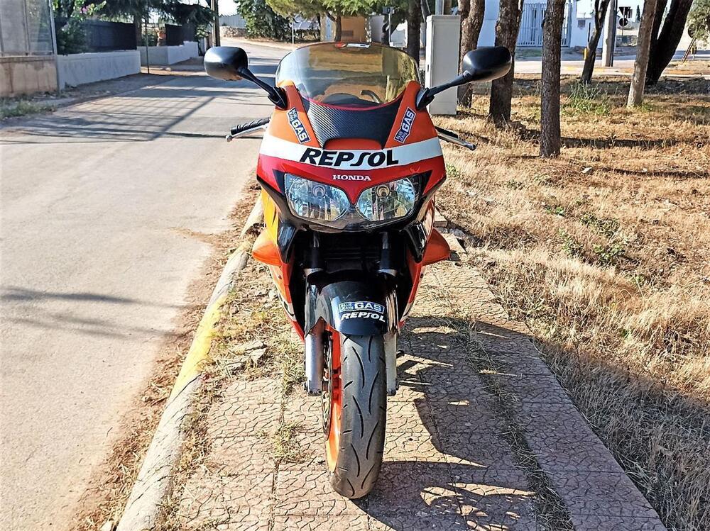 Honda VFR 800 (3)