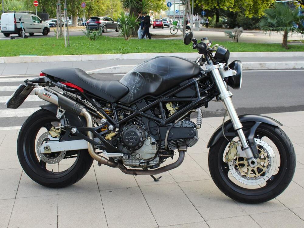 Ducati Monster 900 Dark (1999 - 02) (2)