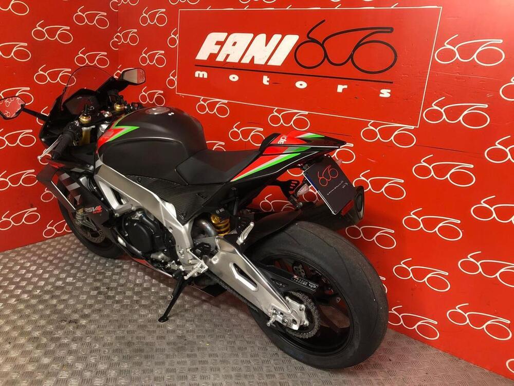 Aprilia RSV4 1100 Factory (2020) (4)