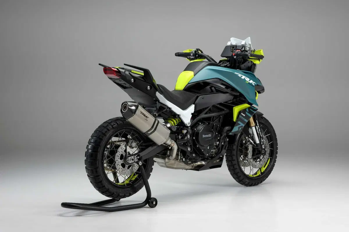 Benelli TRK 902 Xplorer Concept a EICMA 2024 [VIDEO & GALLERY] (6)