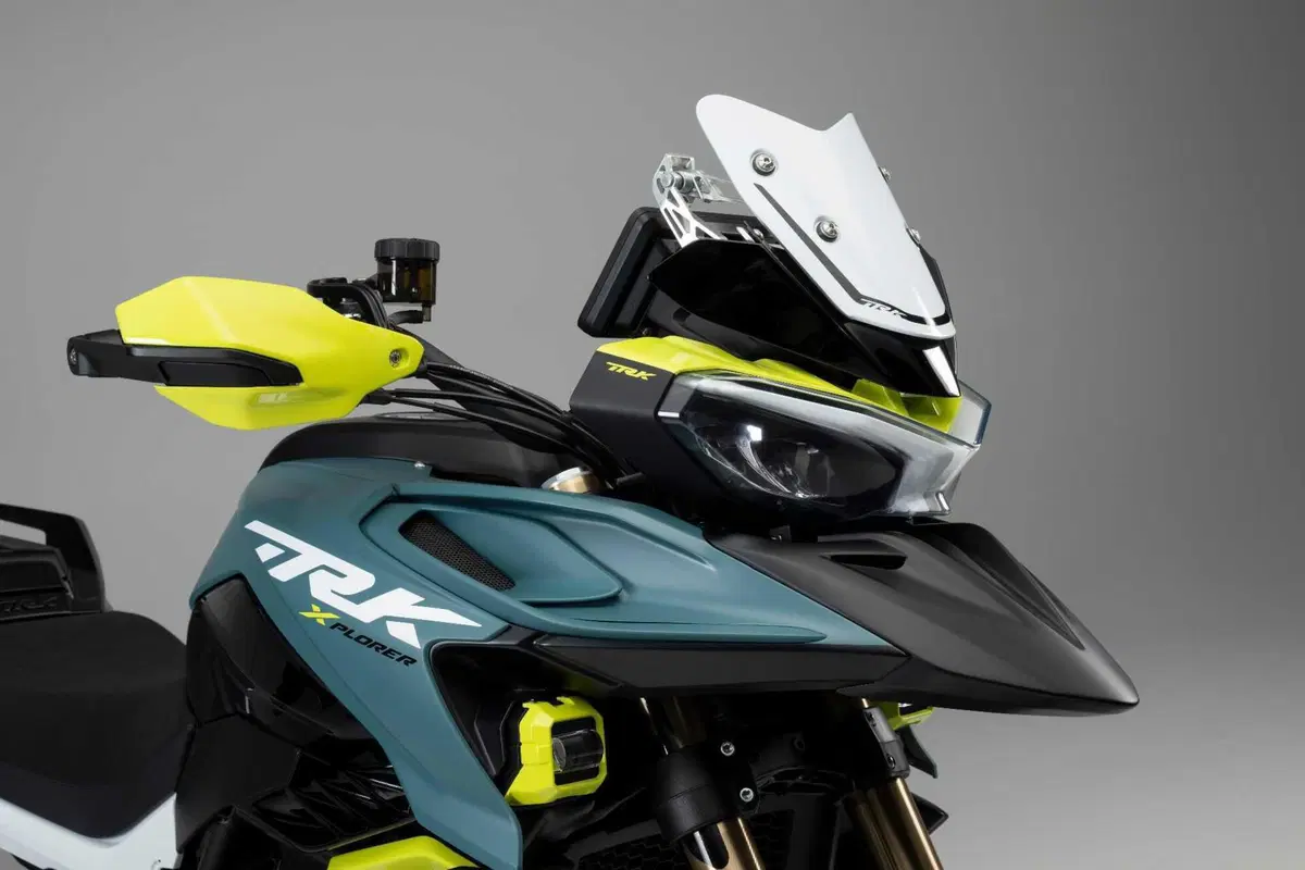 Benelli TRK 902 Xplorer Concept a EICMA 2024 [VIDEO & GALLERY] (9)