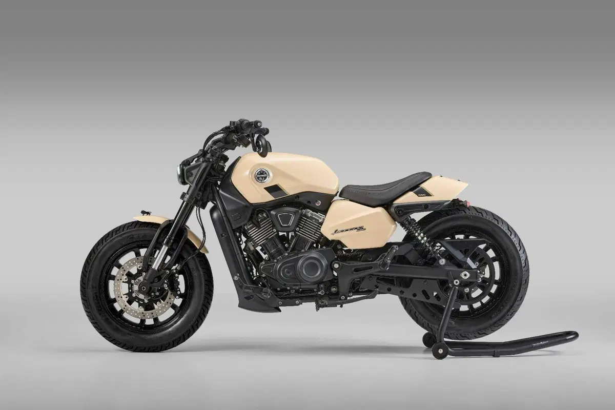 Benelli Leoncino Bobber 400 a EICMA 2024 (4)