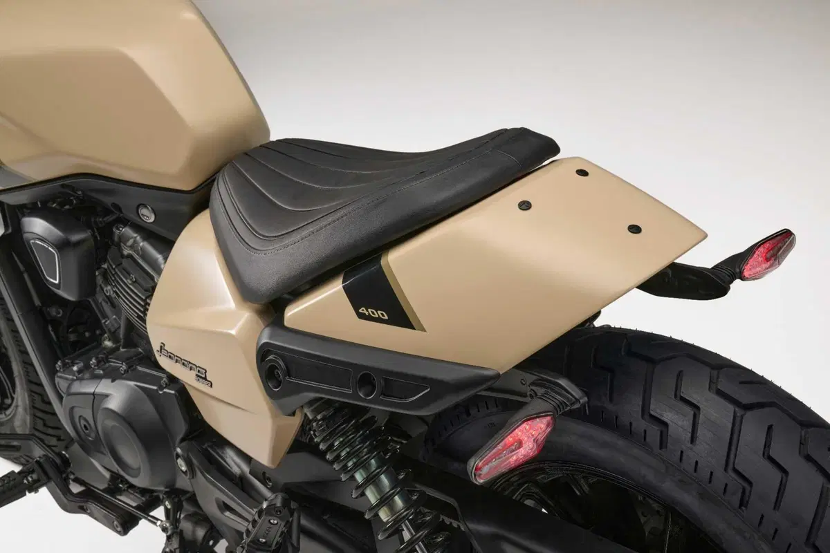 Benelli Leoncino Bobber 400 a EICMA 2024 (18)