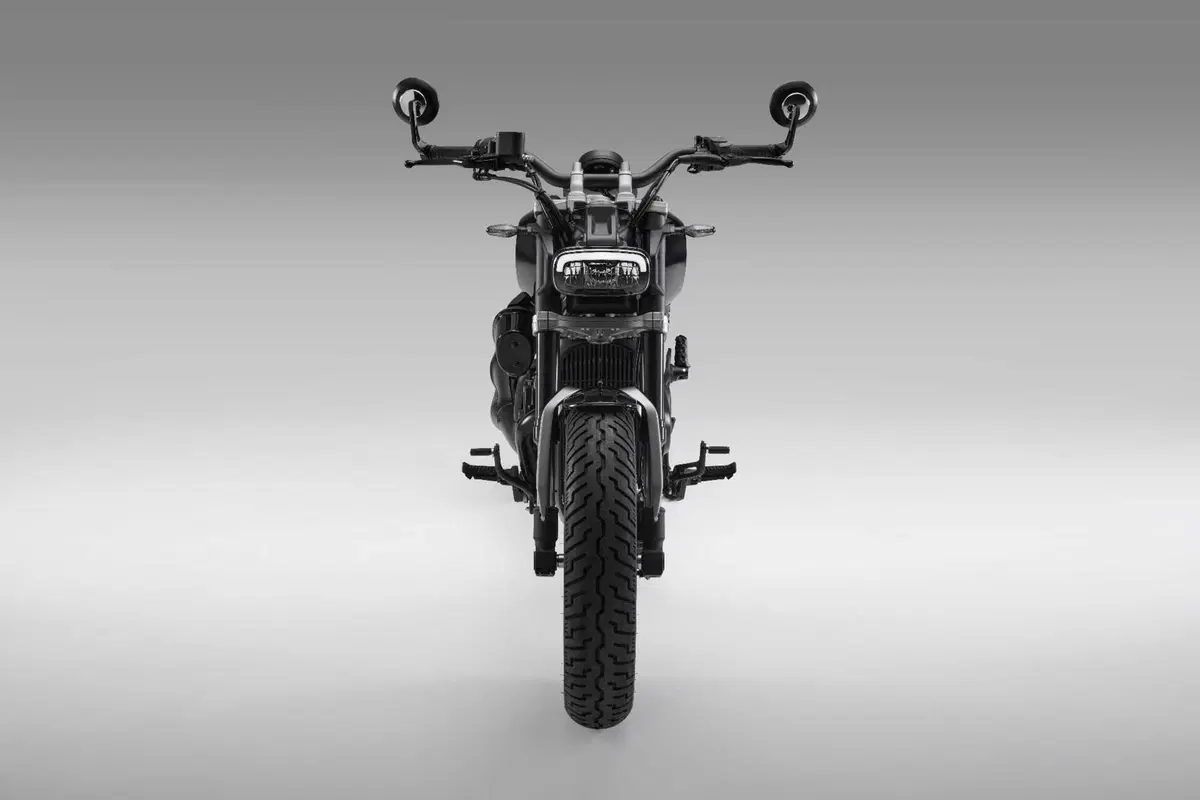 Benelli Leoncino Bobber 400 a EICMA 2024 (25)