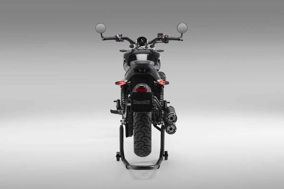 Benelli Leoncino Bobber 400 a EICMA 2024 (29)