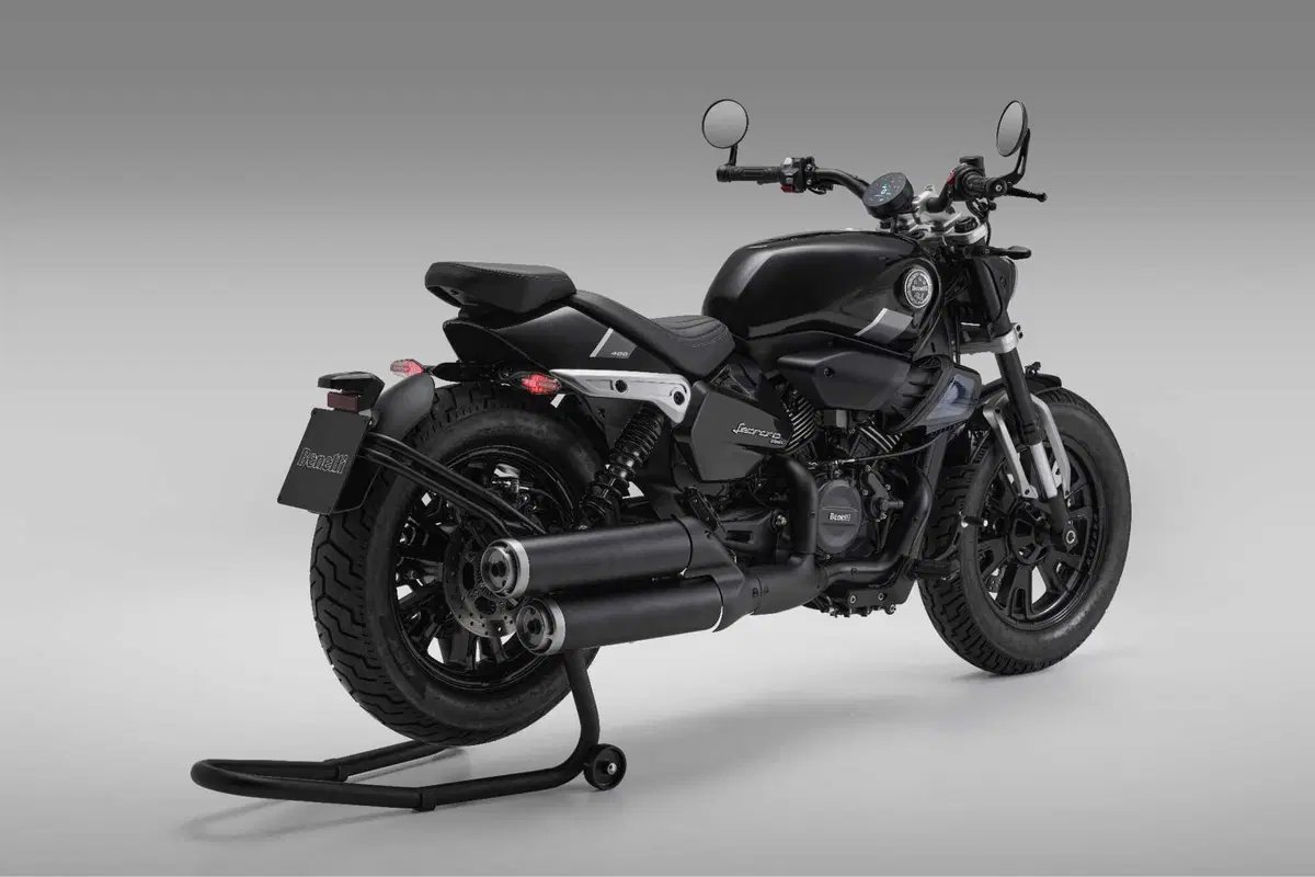 Benelli Leoncino Bobber 400 a EICMA 2024 (30)