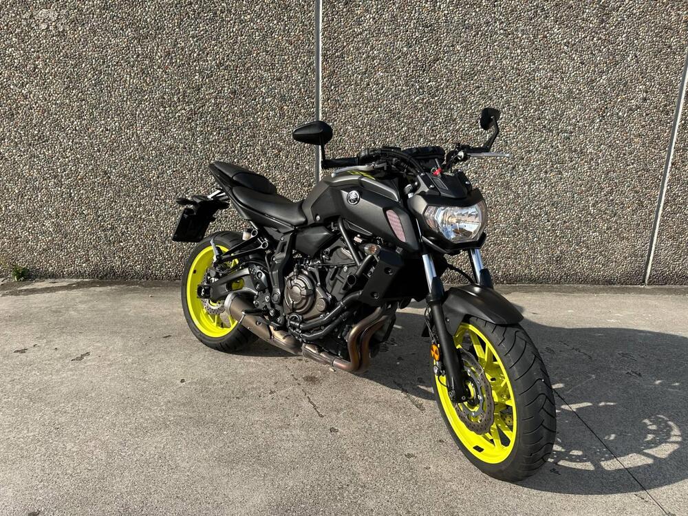 Yamaha MT-07 (2017 - 18) (3)