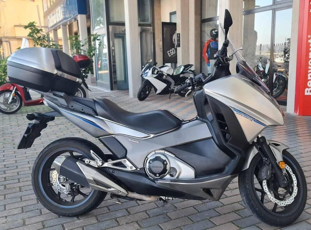 Honda Integra 750 DCT Sport (2017) (2)