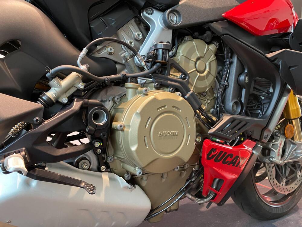 Ducati Streetfighter V4 S (2023 - 24) (4)