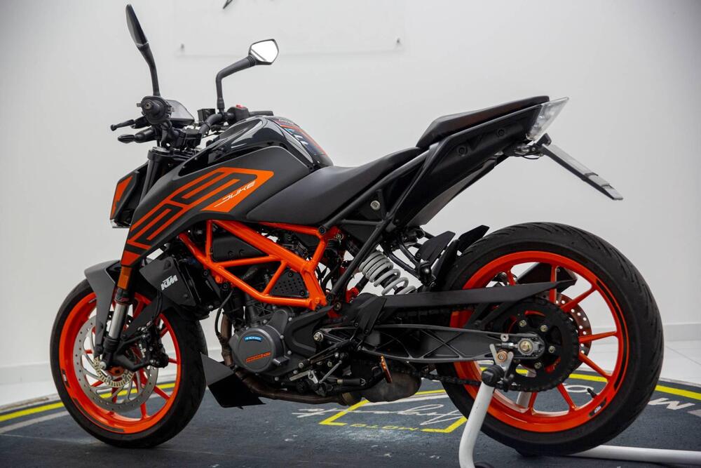 KTM 125 Duke (2021 - 23) (5)