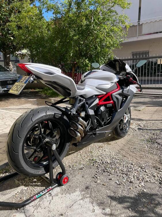 MV Agusta F3 800 EAS ABS (2017 - 20) (4)