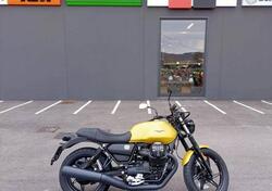 Moto Guzzi V7 Stone (2021 - 24) usata