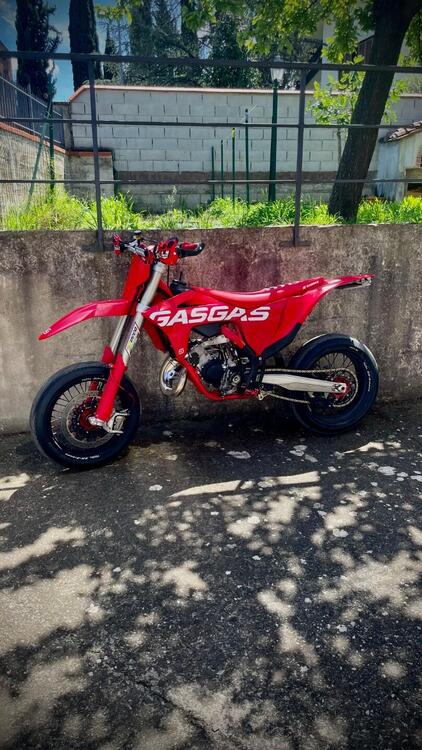 GASGAS MC 125 (2022) (2)