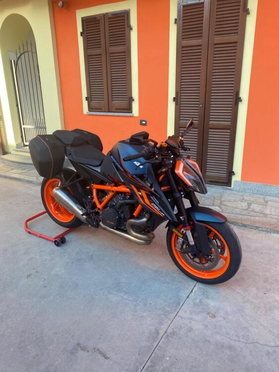 KTM 1290 Super Duke R (2022 - 23) (2)