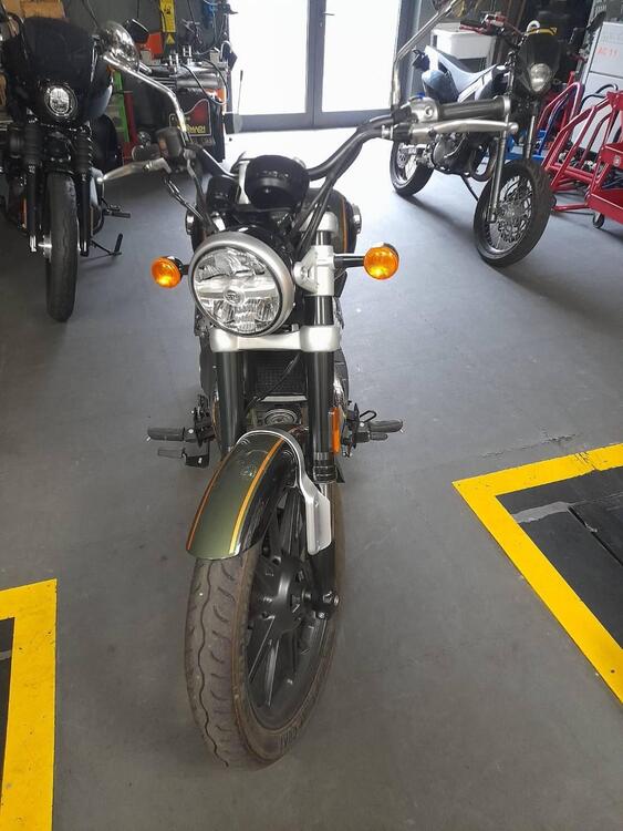 Royal Enfield Super Meteor 650 (2023 - 24) (3)