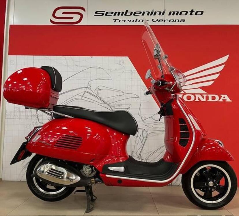 Vespa GTS 300 Super Hpe (2021 - 22)