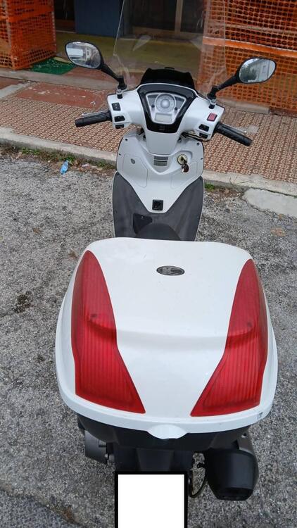 Kymco People 300i GT (2010 - 17) (2)