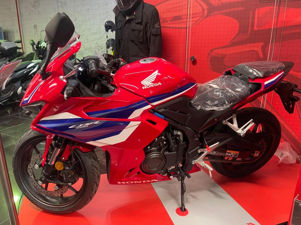 Honda CBR 500 R (2024)