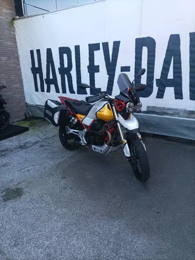 Moto Guzzi V85 TT (2021 - 23) usata