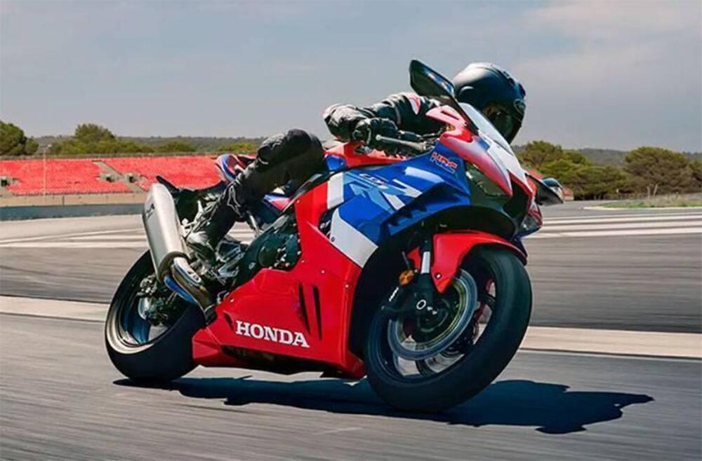 Honda CBR 1000 RR-R Fireblade (2024) (5)