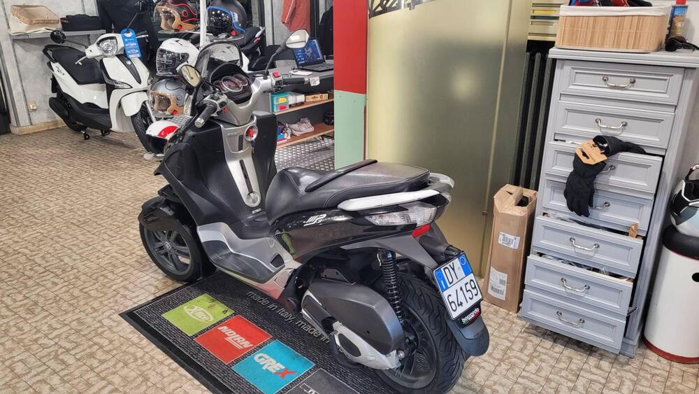 Piaggio Mp3 300 ie Yourban ERL (2011 - 17) (4)