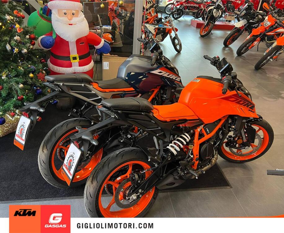 KTM 390 Duke (2024) (5)