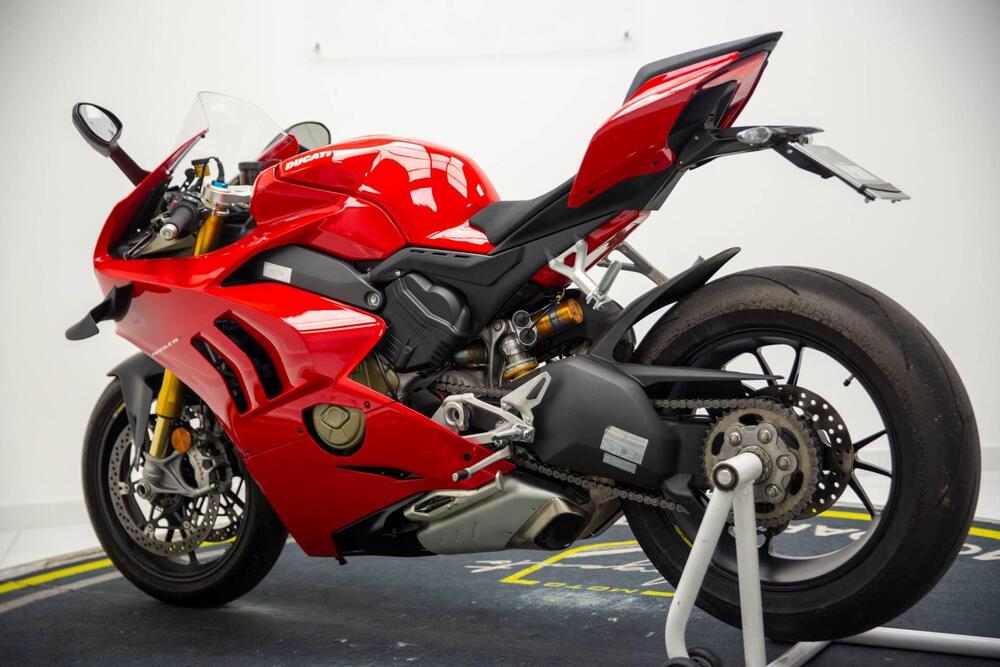 Ducati Panigale V4 S 1100 (2021) (5)