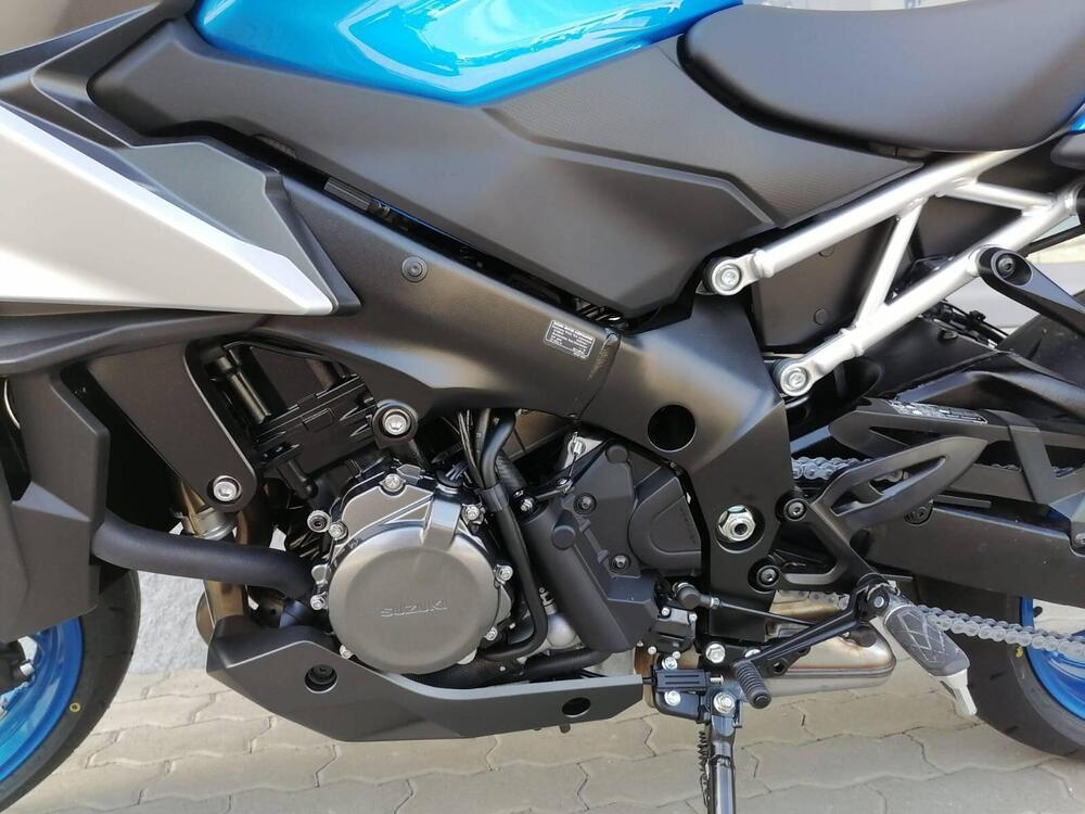 Suzuki GSX-S1000GX (2024) (3)