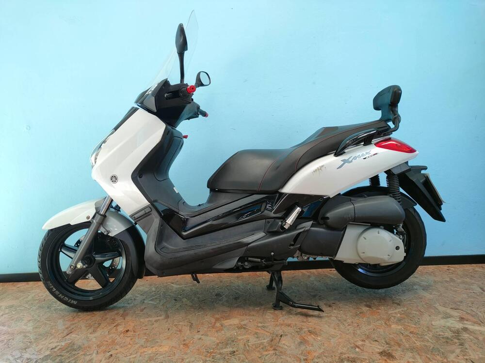 Yamaha X-Max 250 (2007 - 09) (4)