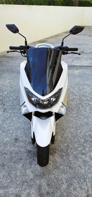 Yamaha N-Max 125 (2015 - 17) (3)