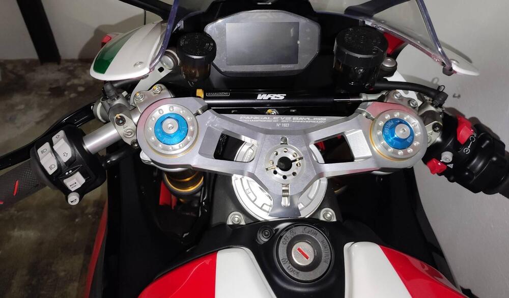 Ducati Panigale V2 Bayliss 1st Championship 20th Anniversary (2021 - 24) (4)