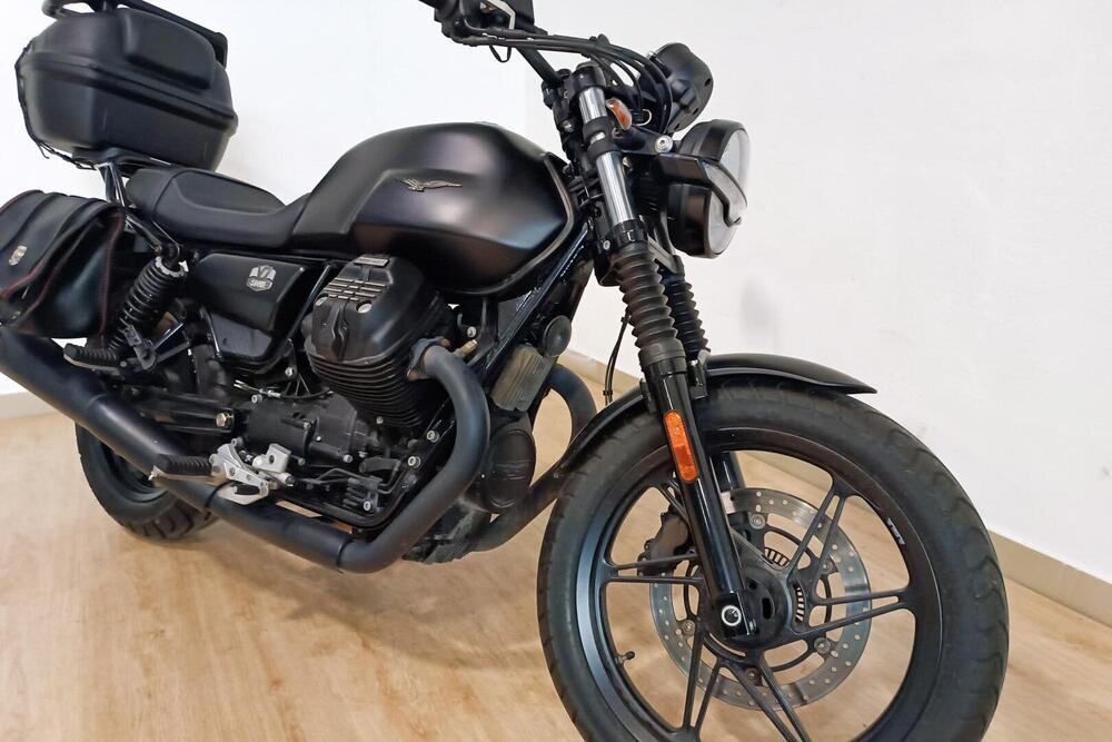 Moto Guzzi V7 850 Stone Special Abs (2021) (5)