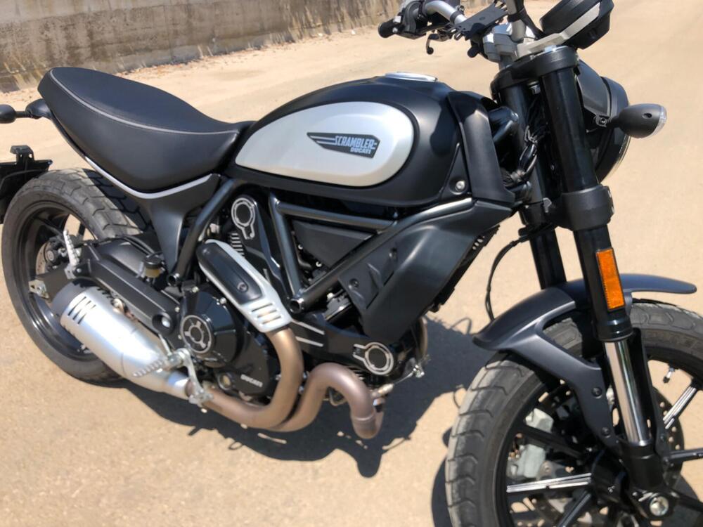 Ducati Scrambler 800 Icon Dark (2021 - 22) (3)