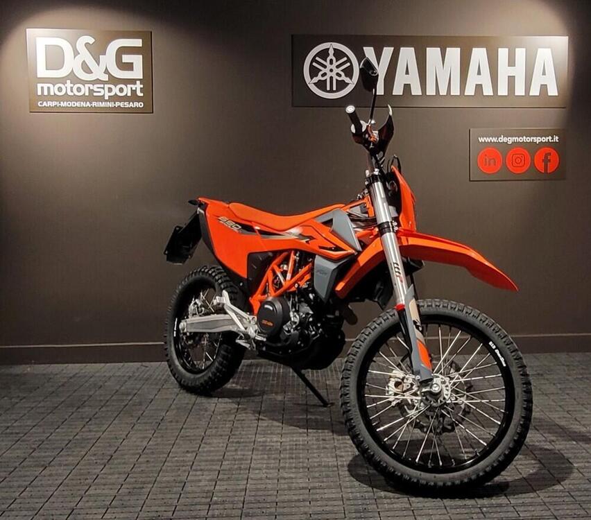 KTM 690 Enduro R (2022 - 24) (3)