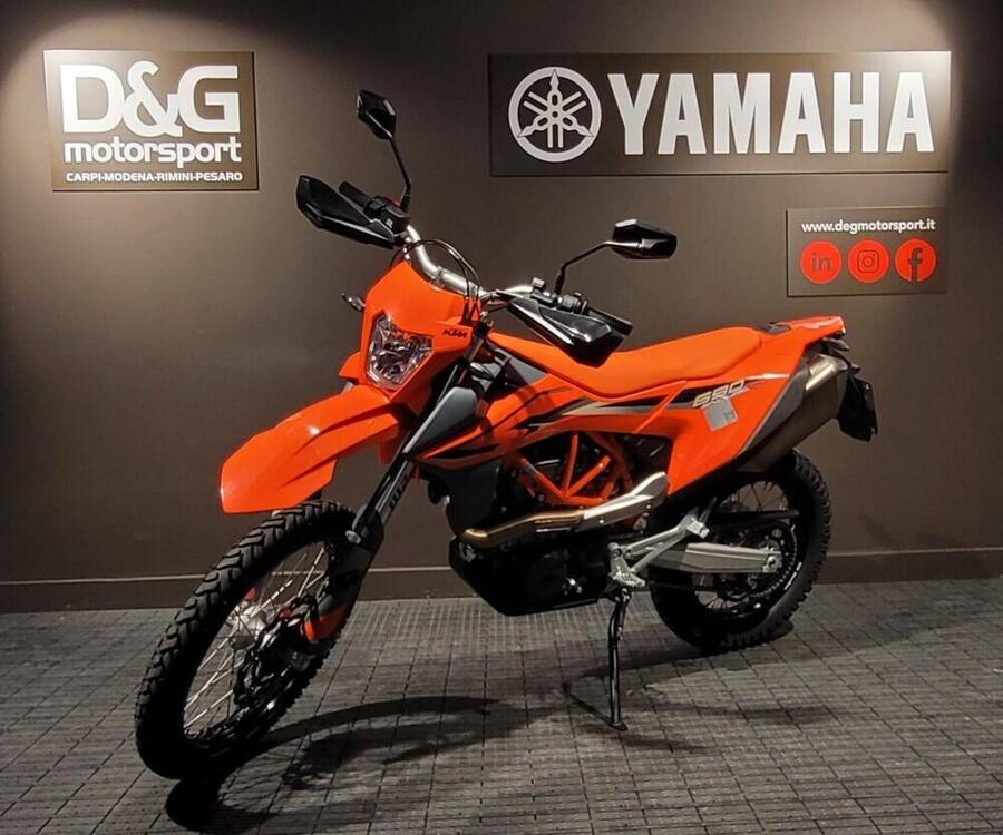 KTM 690 Enduro R (2022 - 24) (2)