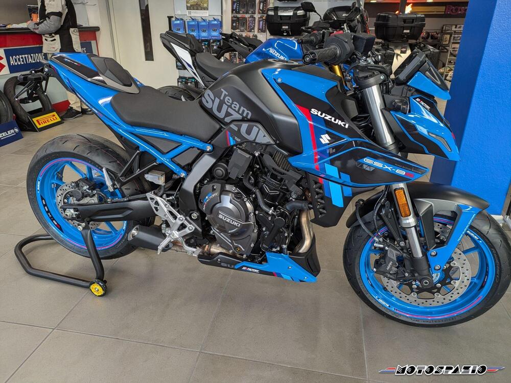 Suzuki GSX-8S Team Suzuki Edition (2024)