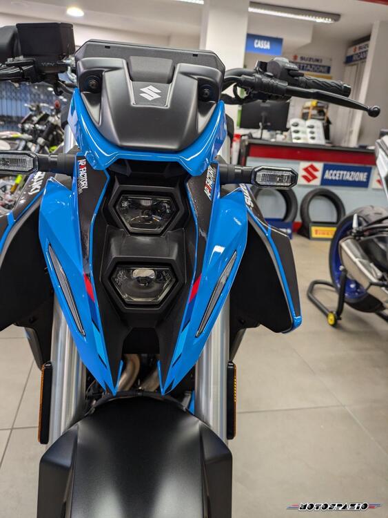 Suzuki GSX-8S Team Suzuki Edition (2024) (5)