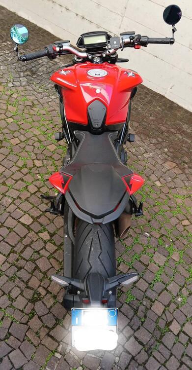 MV Agusta Brutale 800 Rosso (2021 - 23) (3)