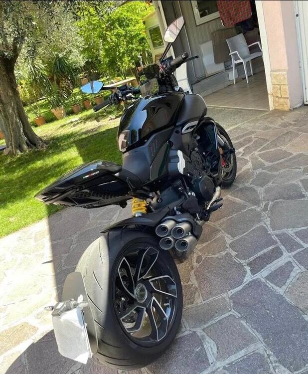 Ducati Diavel V4 (2023 - 24) (2)