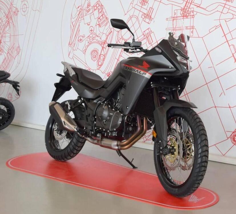 Honda Transalp XL750 (2023 - 24) (2)