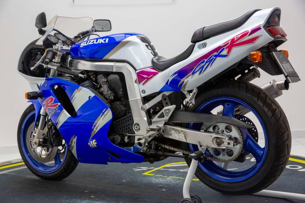 Suzuki GSX R 750 (1992 - 93) (5)