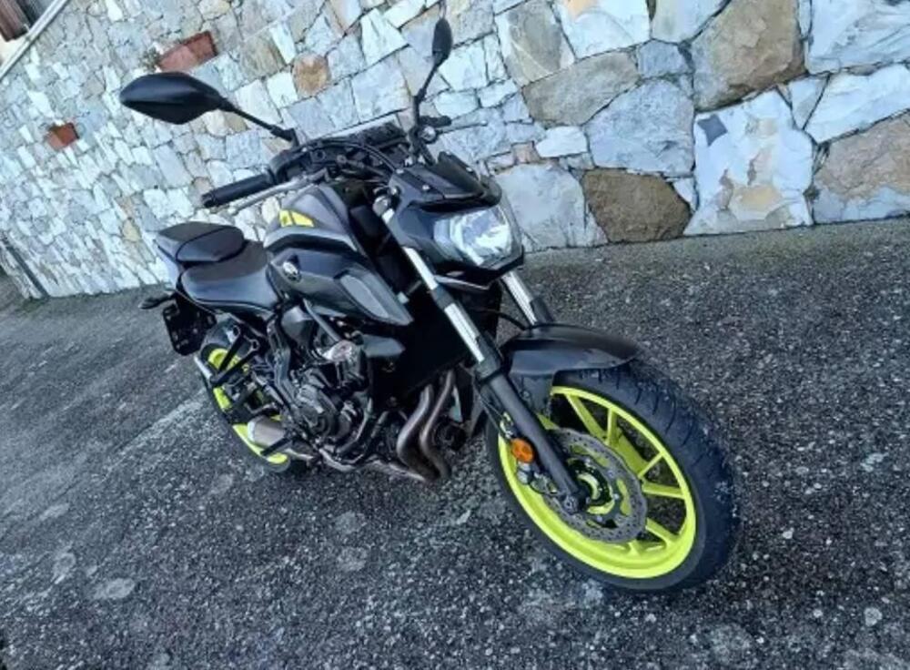 Yamaha MT-07 (2018 - 20) (2)