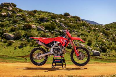 Honda Red Moto presenta le CRF Works Edition ad EICMA 2024