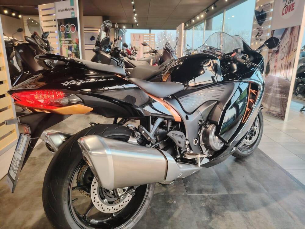 Suzuki GSX 1300 R Hayabusa (2021 - 24) (4)