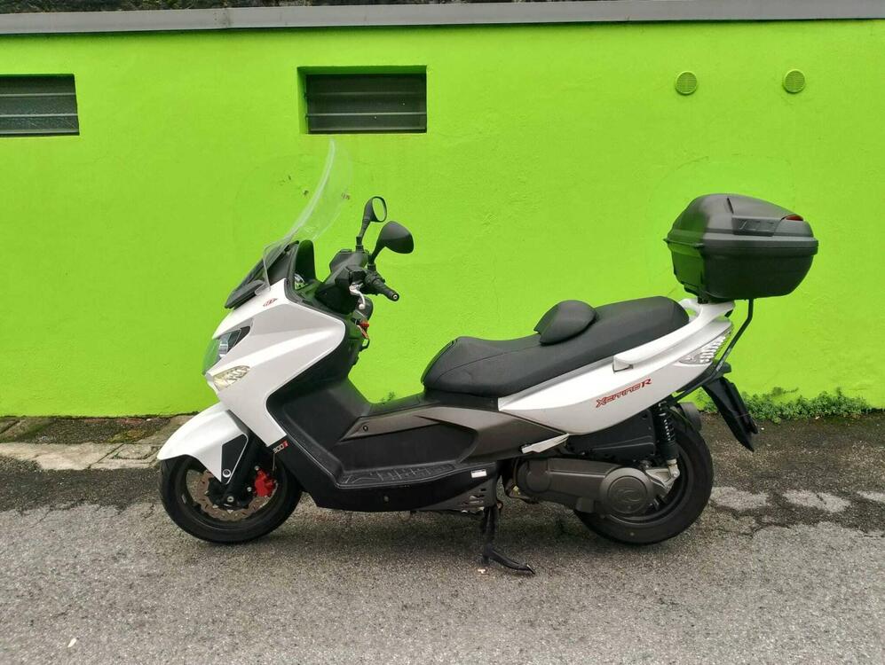 Kymco Xciting 300i R (2007 - 14) (3)