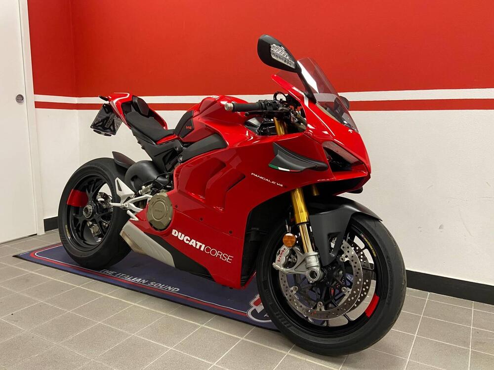 Ducati Panigale V4 S 1100 (2021) (5)